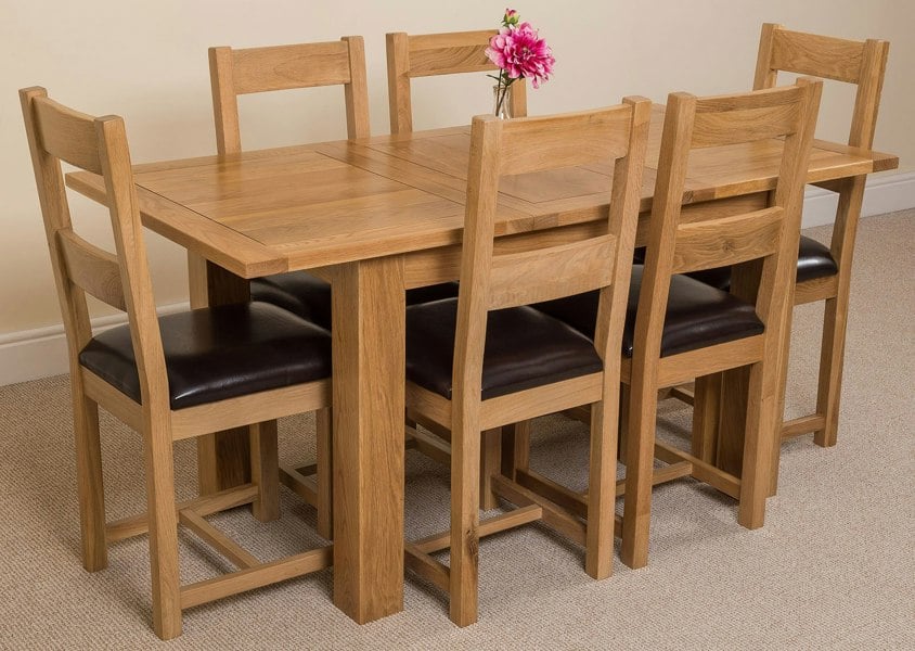That's Furniture Hampton Small Oak Extending Dining Table with Lincoln Oak Chairs