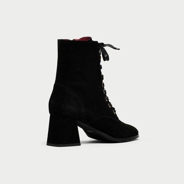 Calla Cleo Boots - Black Suede