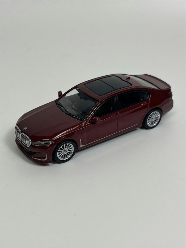 Mini GT BMW Alpina B7 xDrive Aventurin Red RHD 1:64 Scale Mini GT MGT00693R