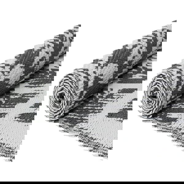 JVL The Gardener Reversible Small Leaf Decorative Outdoor Rug 120x170cm