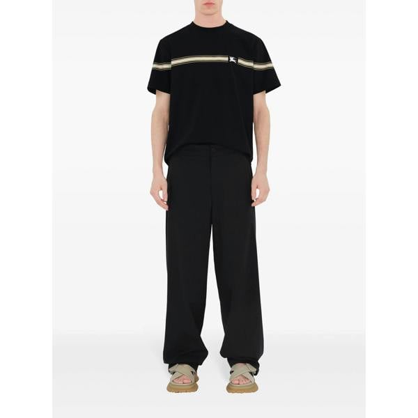 Burberry Striped Equestrian Knight Logo T-Shirt   in  Black