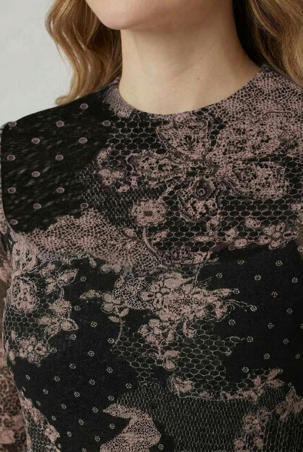 Black | Printed Slim Fit Long Sleeve Top