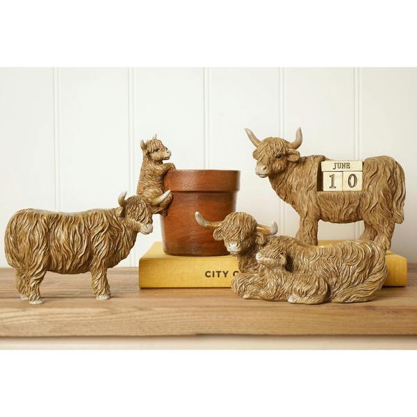Country Living Highland Cow Figurine
