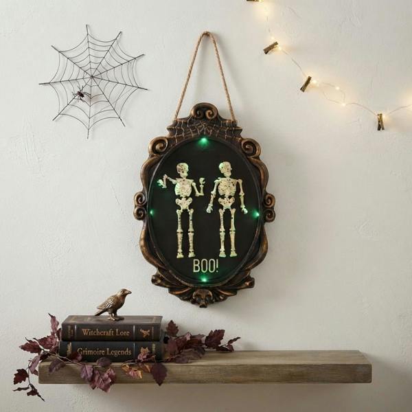 Garden Greatness Vintage Gothic Animated Skeleton Frame