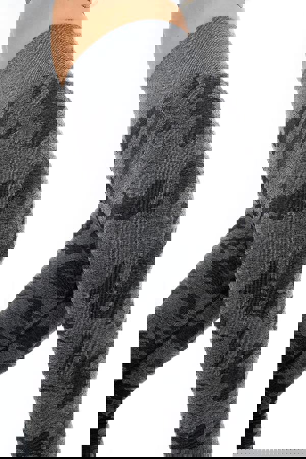 Smart Living Women's Camo High-Waisted Seamless Leggings - Black