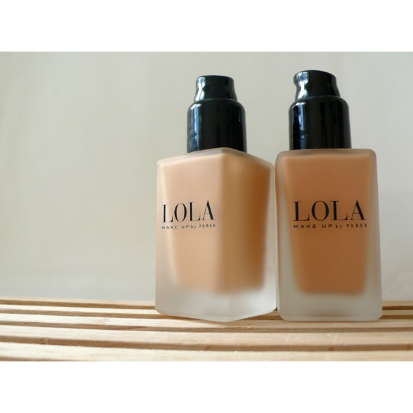 Lola Make Up Lola Balancing Oil Free Liquid Foundation Spf 15 (Variation)