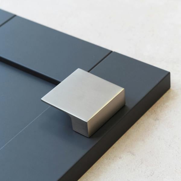 Handle & Home 60mm Brushed Nickel Square Knob