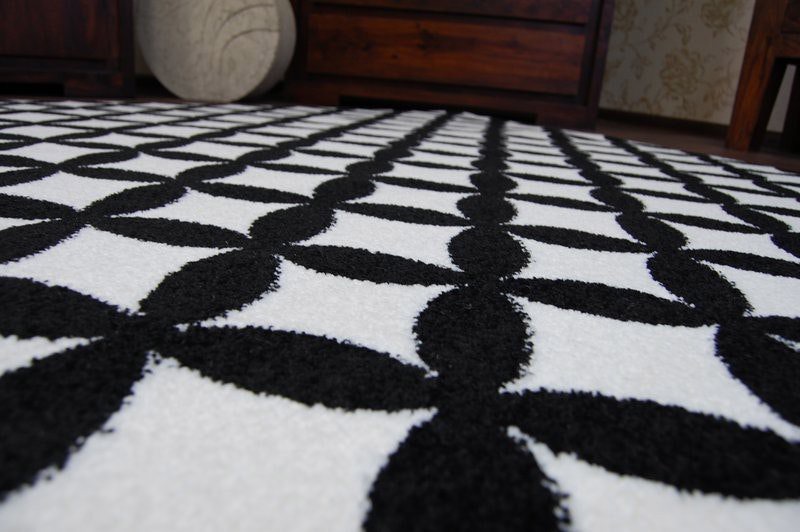 RugsX Sketch Rug - Black & White Diamonds