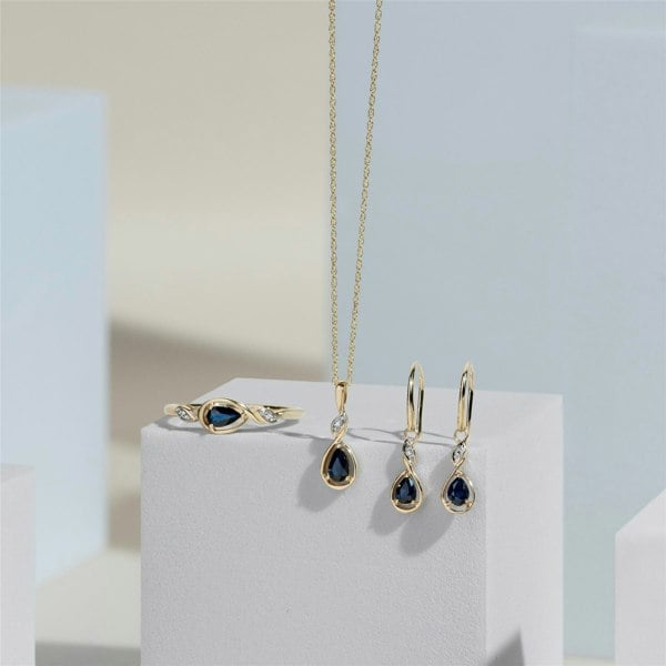 Gemondo Classic Pear Sapphire & Diamond Pendant Necklace In 9ct Yellow Gold