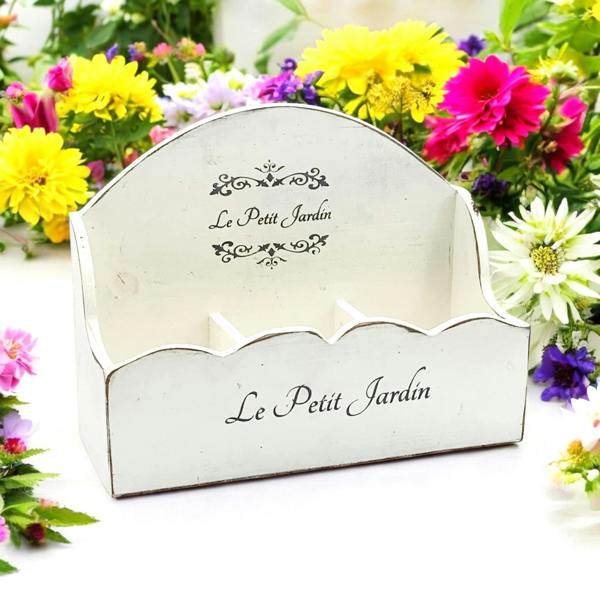 36CM WOODEN SHABBY WHITE FRILLY BOX