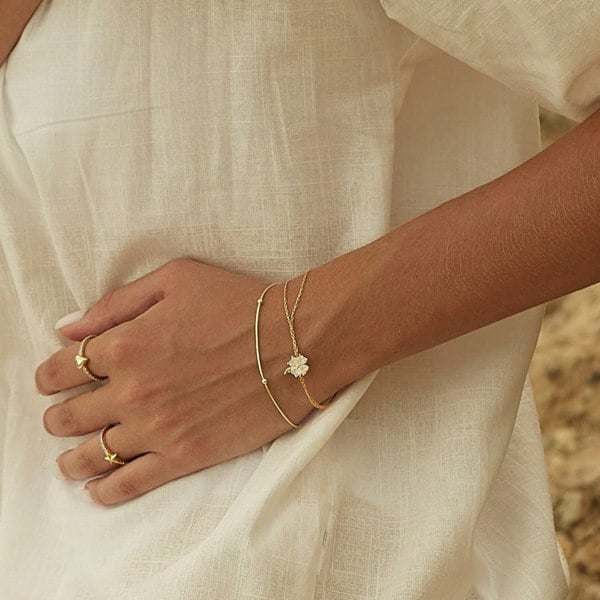 Spero London White Clover Bracelet and Italian Bead Chain Bracelet Layering Set