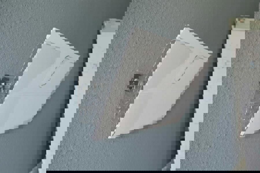 Durable A4 Magnetic Literature Holder | Wall-Mounted Display | FLEXIPLUS | Clear