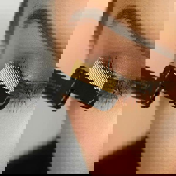 Tweezerman Folding iLashcomb Lash comb