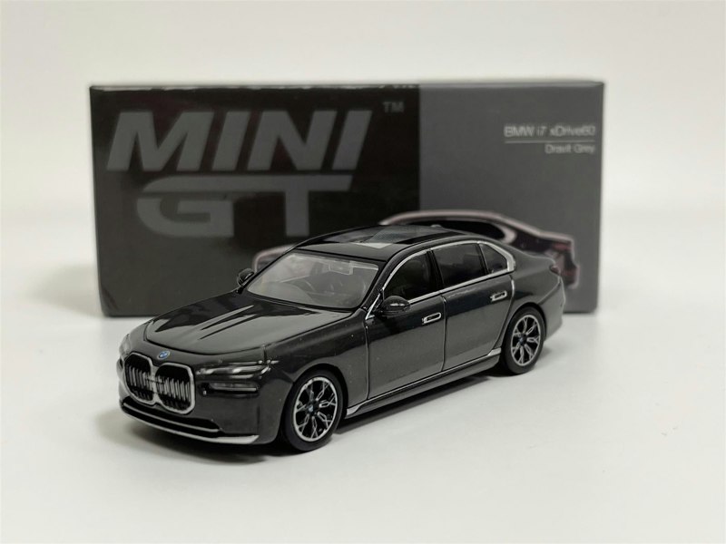 Mini GT BMW i7 xDrive60 Dravit Grey LHD 1:64 Mini GT MGT00818L