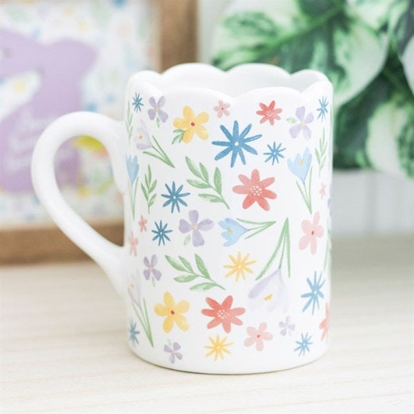 Serano Spring Floral Print Scalloped Mug