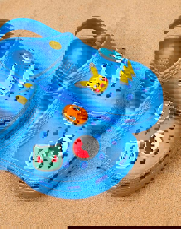 Pokemon Unisex Kids Blue Multi Badge Clogs