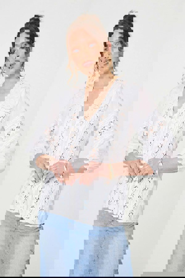 White | Lace Trim 3/4 Sleeve V-Neck Blouse