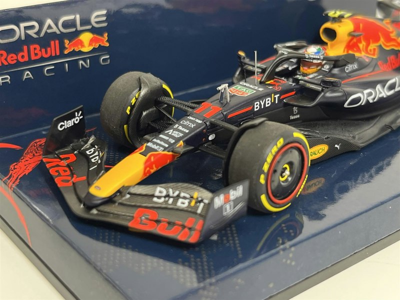 Minichamps Sergio Perez Red Bull Racing RB18 Saudi Arabian GP 2022 1:43 Scale 417220111