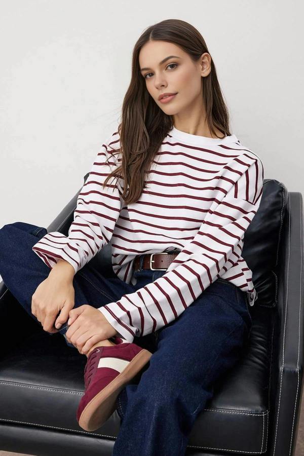 WOVCOR Striped Crew Neck Thin Knit Sweatshirt