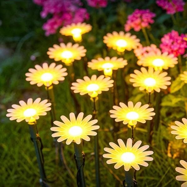 Leaper Solar-Powered Daisy-Shaped Ground Spike Lights