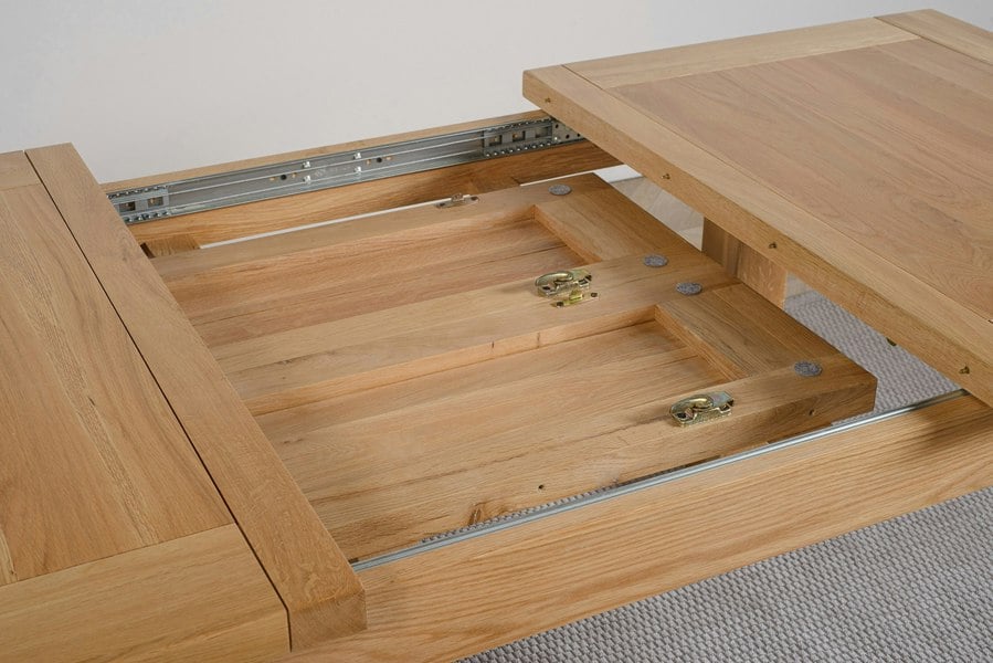 That's Furniture Seattle 150 - 210cm Oak Extendable Dining Table