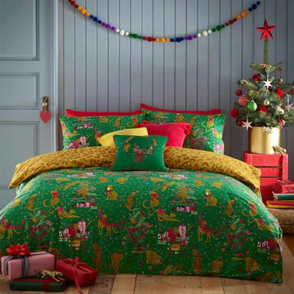 Furn Purrfect Christmas Duvet Cover Set - Green/Gold
