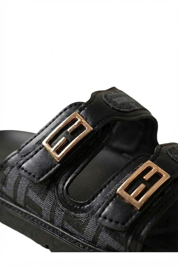 Willow Patterned Buckle Sandals - Beige_wb