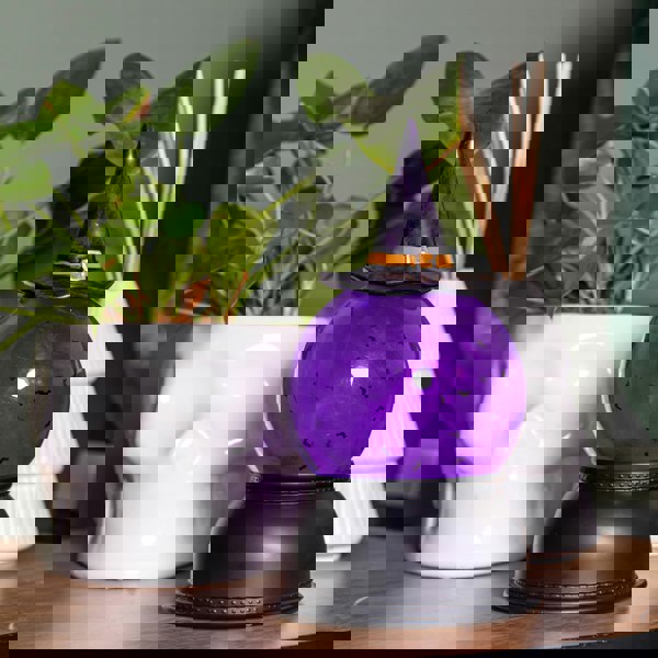 Samuel Alexander 20cm Battery Operated Light up Purple Witch's Hat Water Globe Decoration