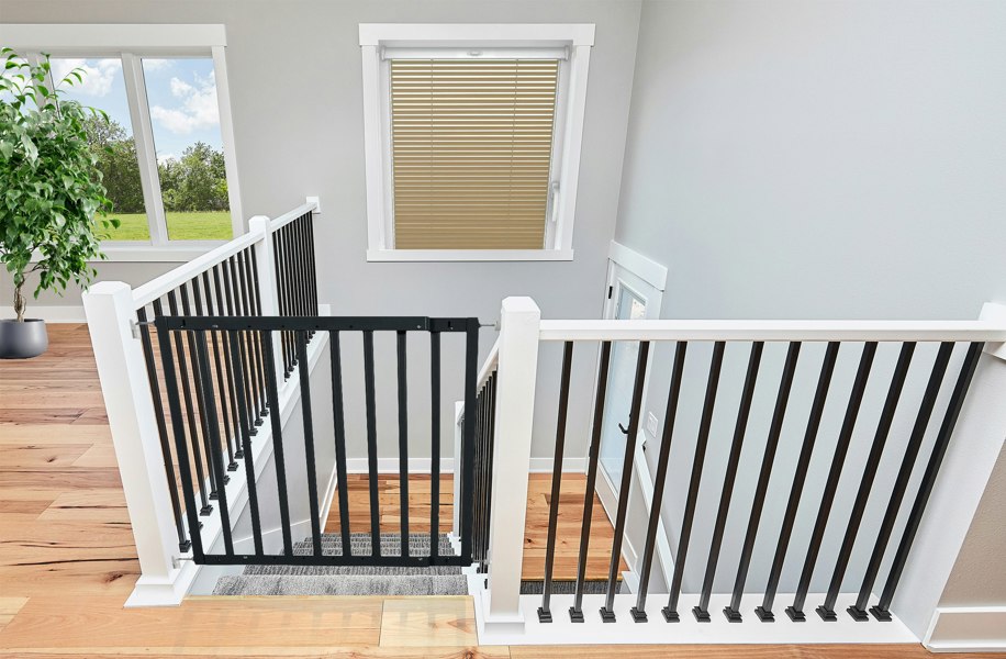 Safetots Chunky Wooden Screw Fit Stair Gate, Black, 63.5cm - 105.5cm, Wood Baby Gate, Screw Fit Safety Barrier