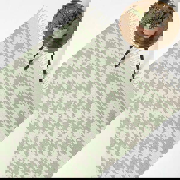 HOMESCAPES Turin Green & Natural Kilim Cotton Rug