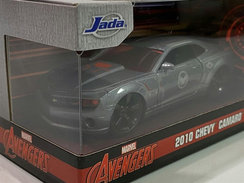 war machine avengers 2010 chevy camaro 1:32 scale jada 31844
