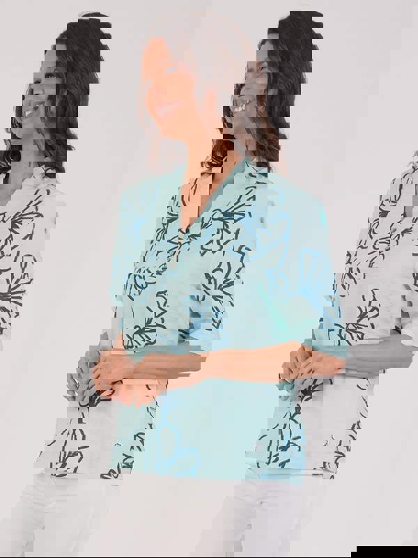 VIZ-A-VIZ Floral Printed Top