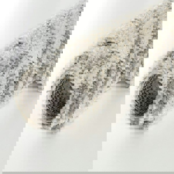 Shaggy Rug Ivory-Grey colours non-shedding, pet-friendly.