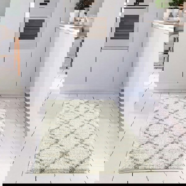 Diamond Design Thick Shaggy Area Rugs Ivory