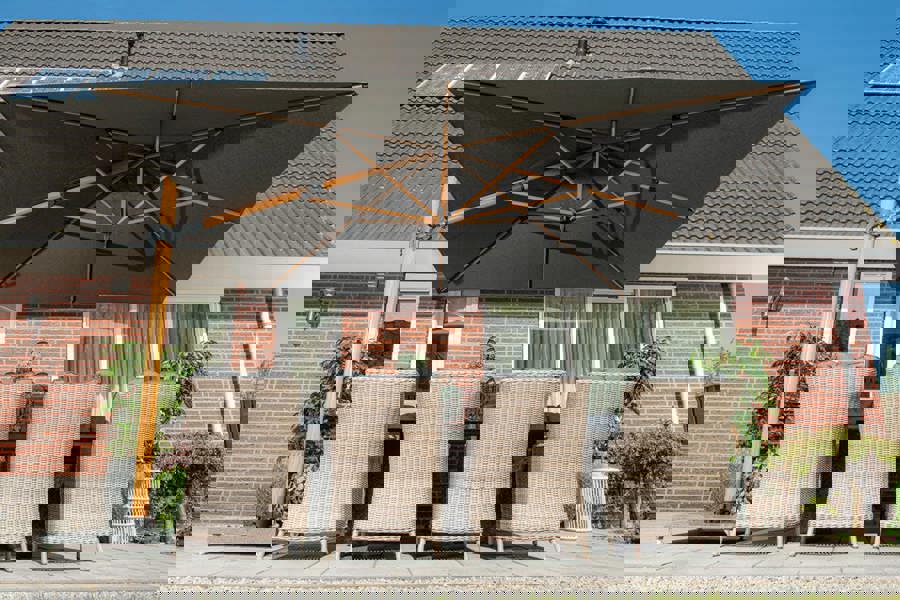 Garden Impressions Hawaii Deluxe 300cm x 300cm Teak Effect Pole Square Cantilever Parasol with 90kg Moveable Granite Base