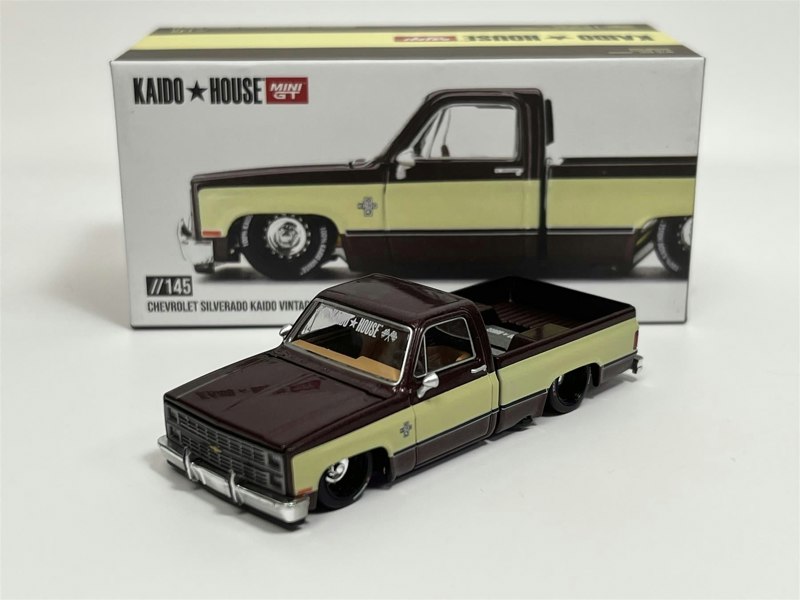 Mini GT Chevrolet Silverado Kaido House Vintage Spec V1 1:64 Mini GT KHMG145