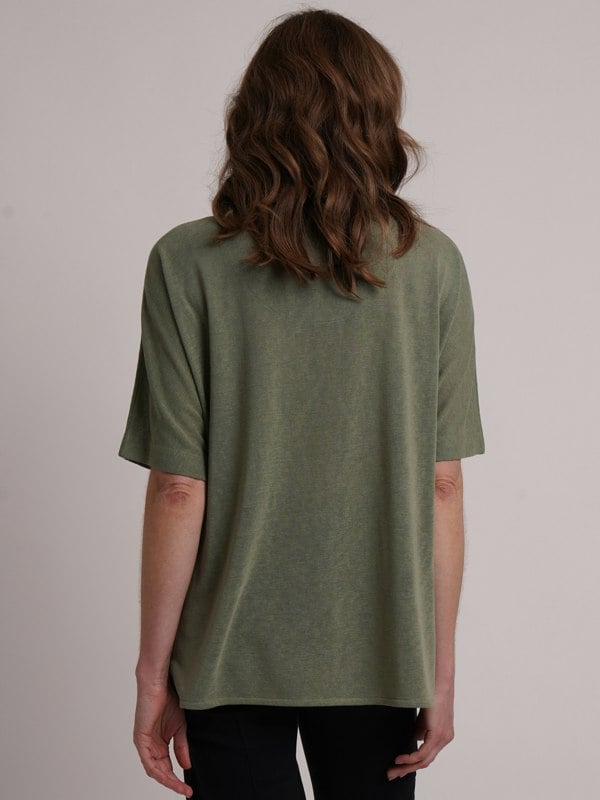 VIZ-A-VIZ Cross-over Top