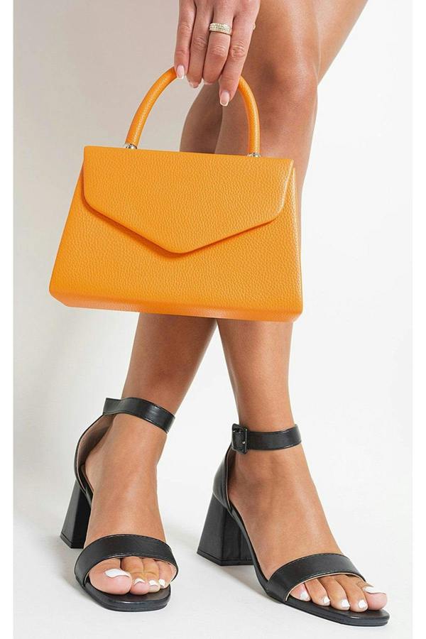 Amira Chunky Heeled Ankle Strap Sandals - Black