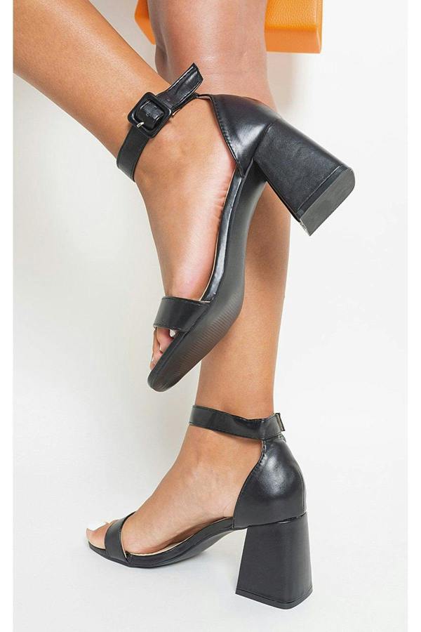 Amira Chunky Heeled Ankle Strap Sandals - Black