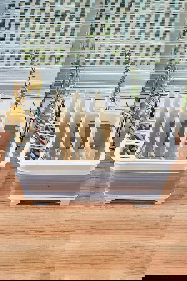 Living and Home Collapsible  Kitchen Plastic Dish Drainer Rack Drying  Rack Drainage Basket