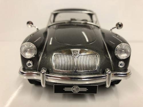 mga mki a 1500 closed 1957 steel grey 1:18 scale t9 1800161
