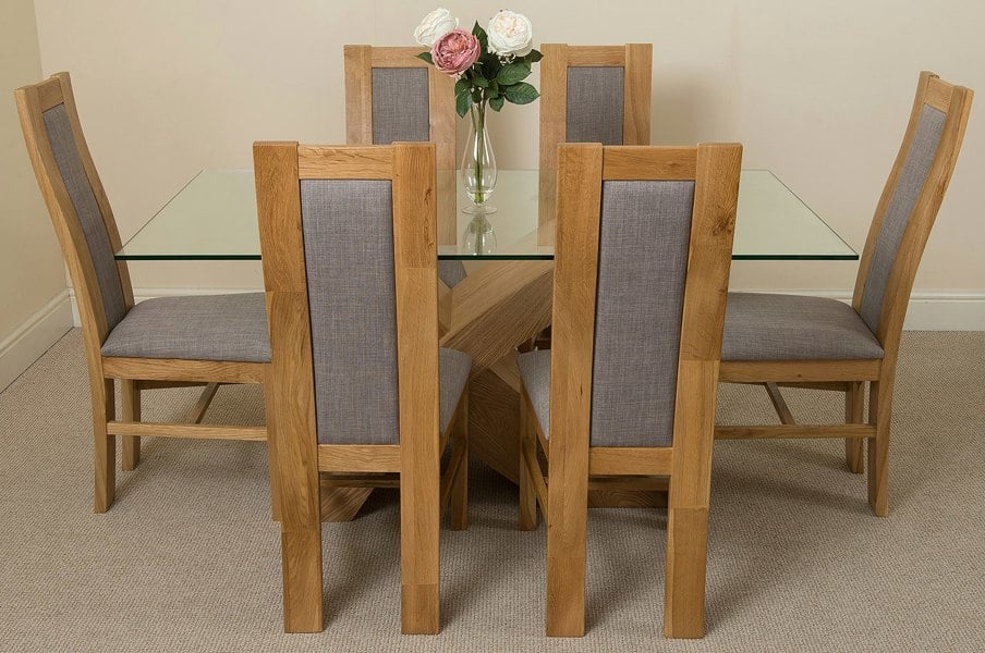 That's Furniture Valencia Oak Small Glass Dining Table & Stanford Oak Chairs