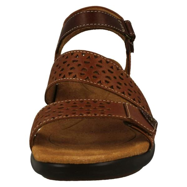Clarks Ladies Clarks Cut Out Detailed Strappy Wedge Sandals Kitly Way