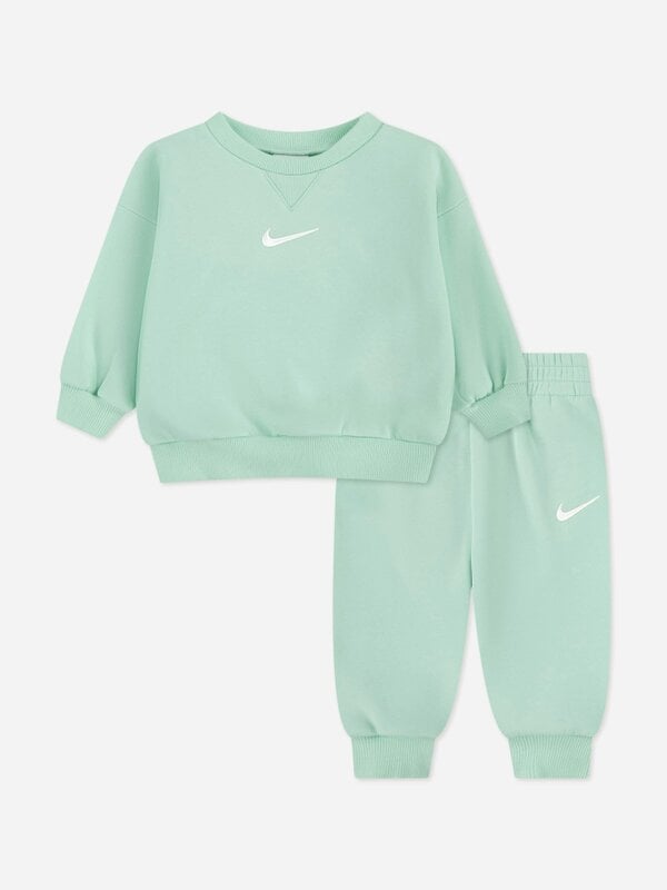 Nike Kids Essential Fleece Tracksuit in Green