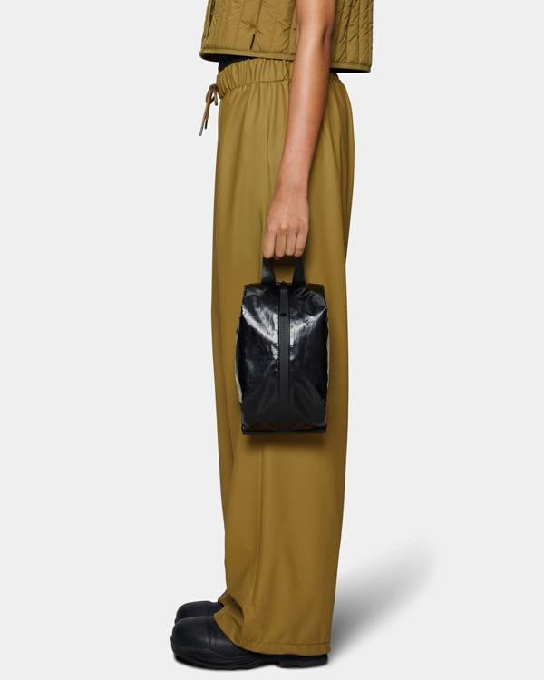 Rains Sibu Wash Bag - 01 Black | CHO | Designer Unisex Wash Bags