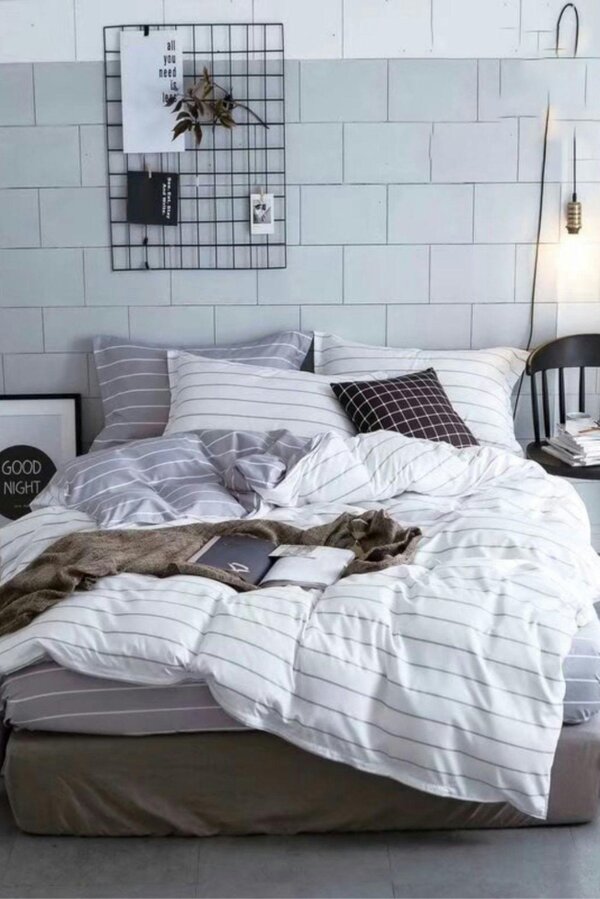 Ezysleep White Stripe Printed Duvet Set
