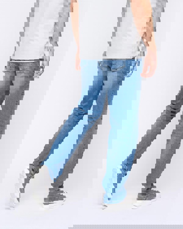 Duck and Cover Rushawn Relaxed Fit Jeans Light Wash