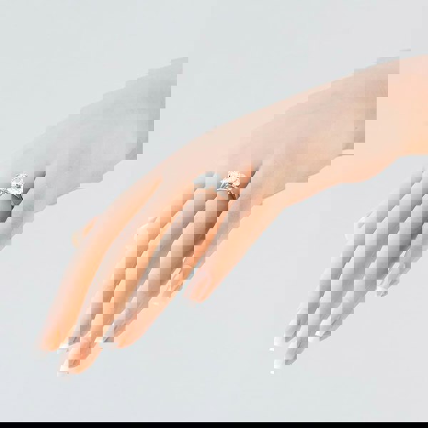 T. H. Baker Platinum 2.32ct Oval Cut Diamond Three Stone Ring RN5452 PLT K