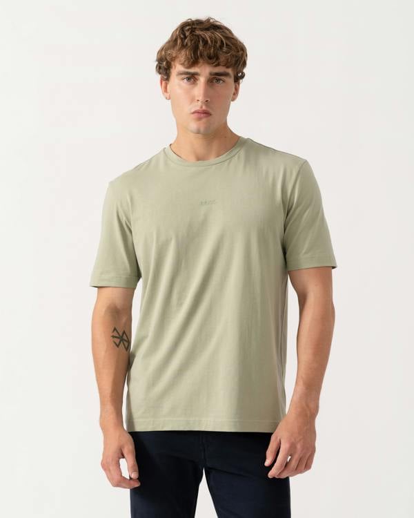 Man wearing BOSS Orange TChup Mens Crew Neck Small Logo T-Shirt  - Open Green 370
