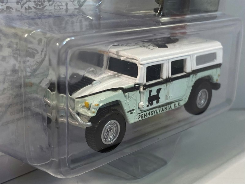 2004 hummer h1 85th monopoly 1:64 johnny lightning jlpc001